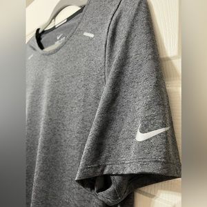 Nike Rise 365 Running Top